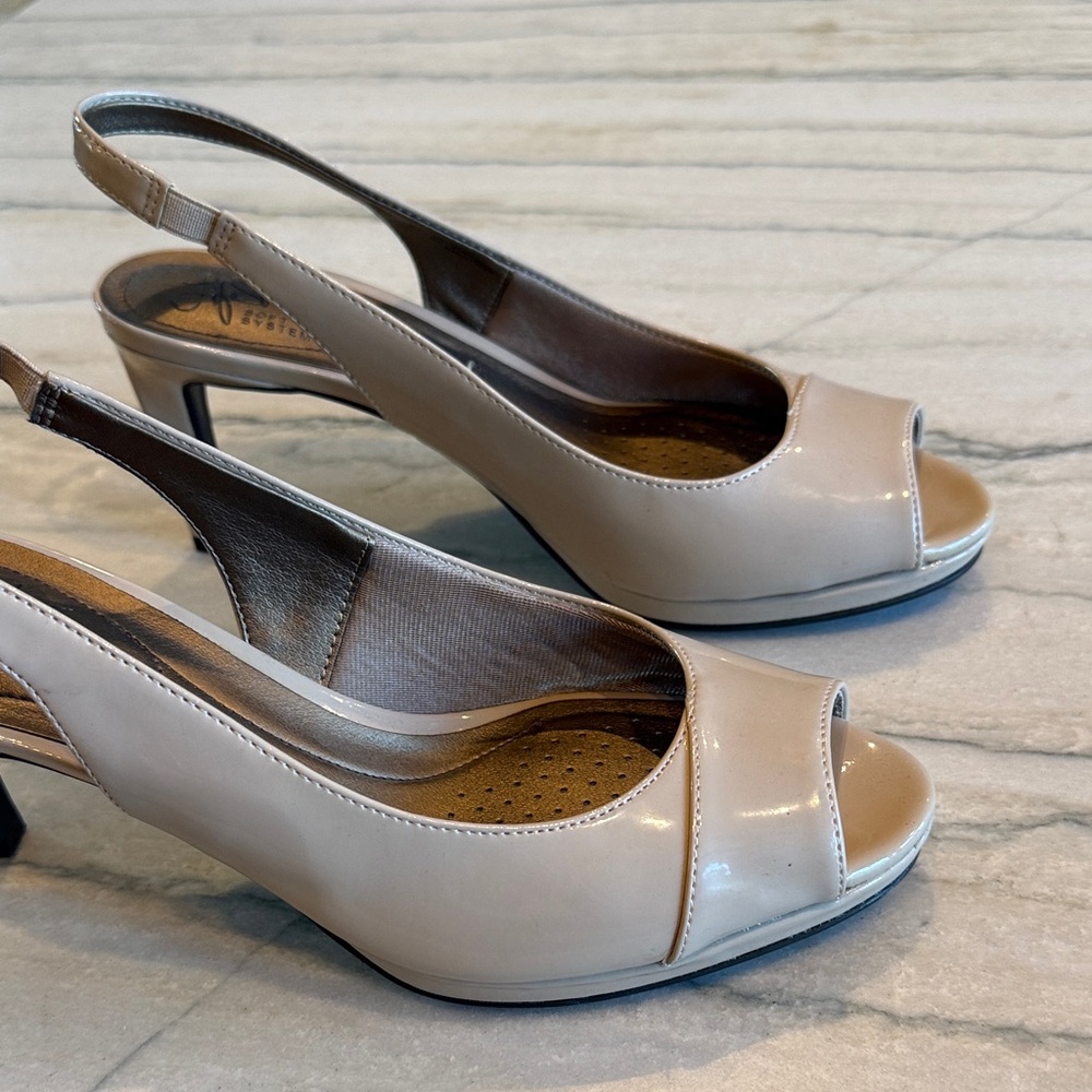 Life Stride Soft System Nude Slingback Heels with Flex Soles Size 9.5 - Picture 6 of 8